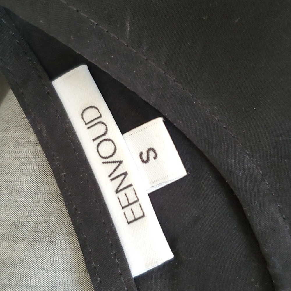 Eenvoud Black Sleeveless Top with mesh - Picture 3 of 6